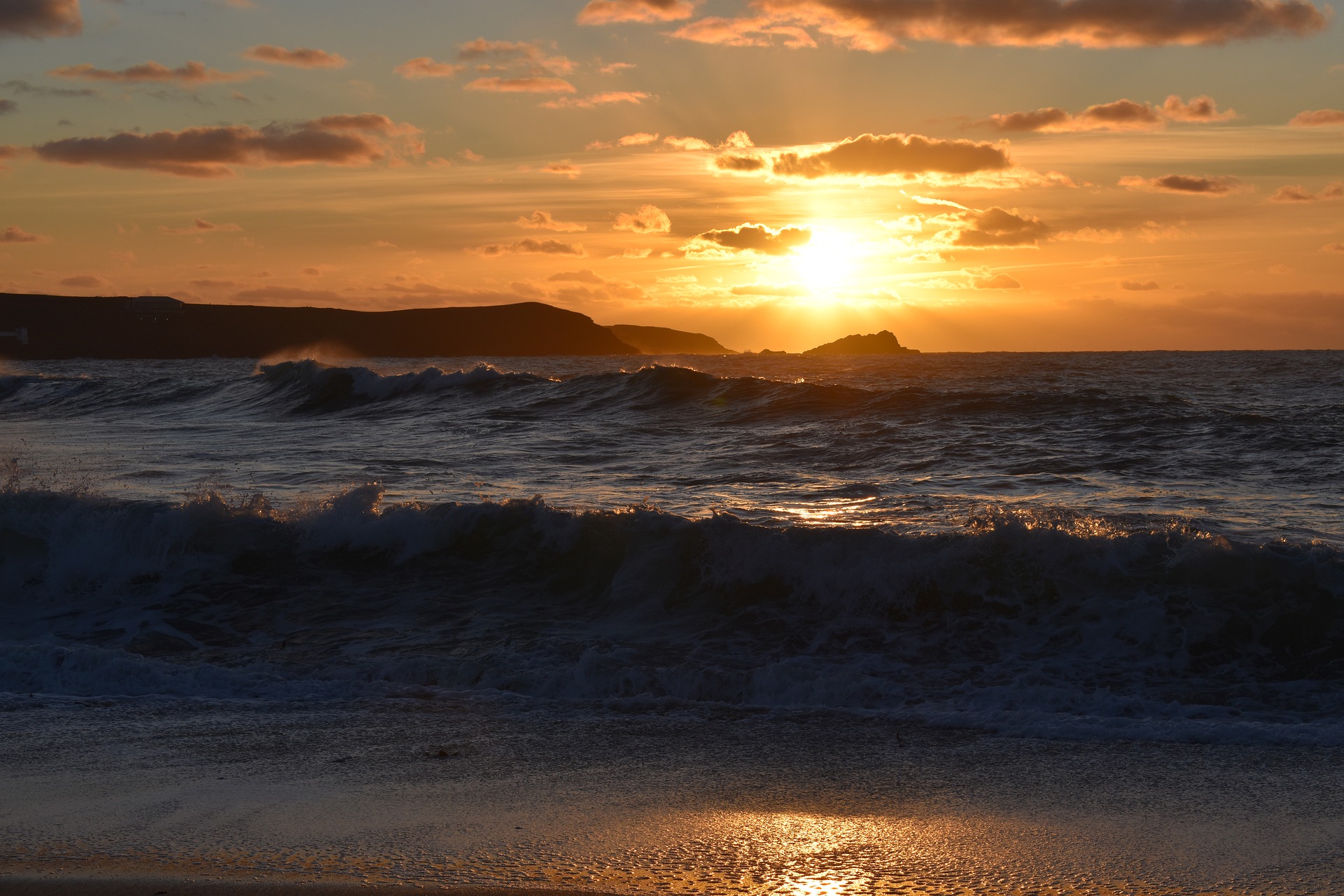 Confirmed: Living by the Sea Can Make You Happier!